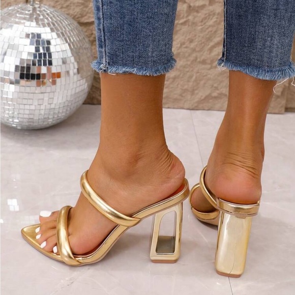 Shoes - Gold Heels